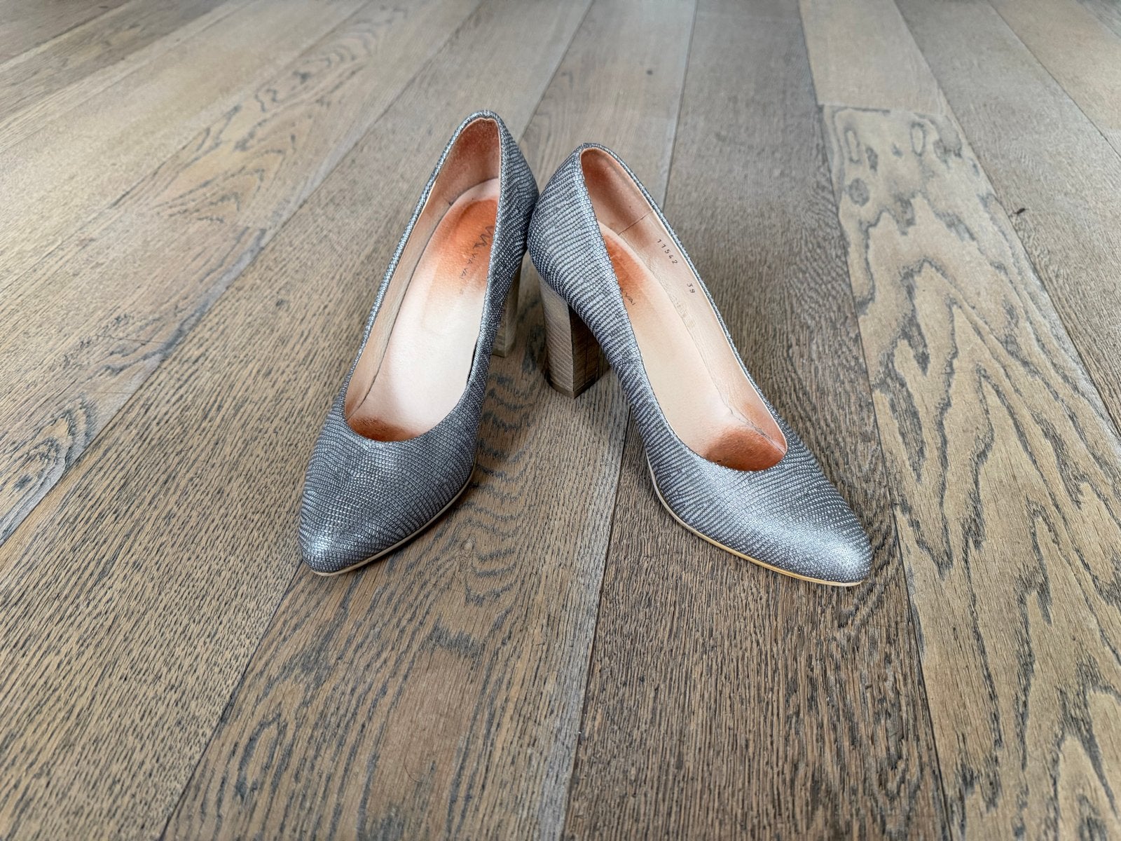 VIA VAI Pumps - Maat 39 - Grijs/beige met houtlook hak, Pumps, Ophalen of Verzenden, Grijs, Gedragen