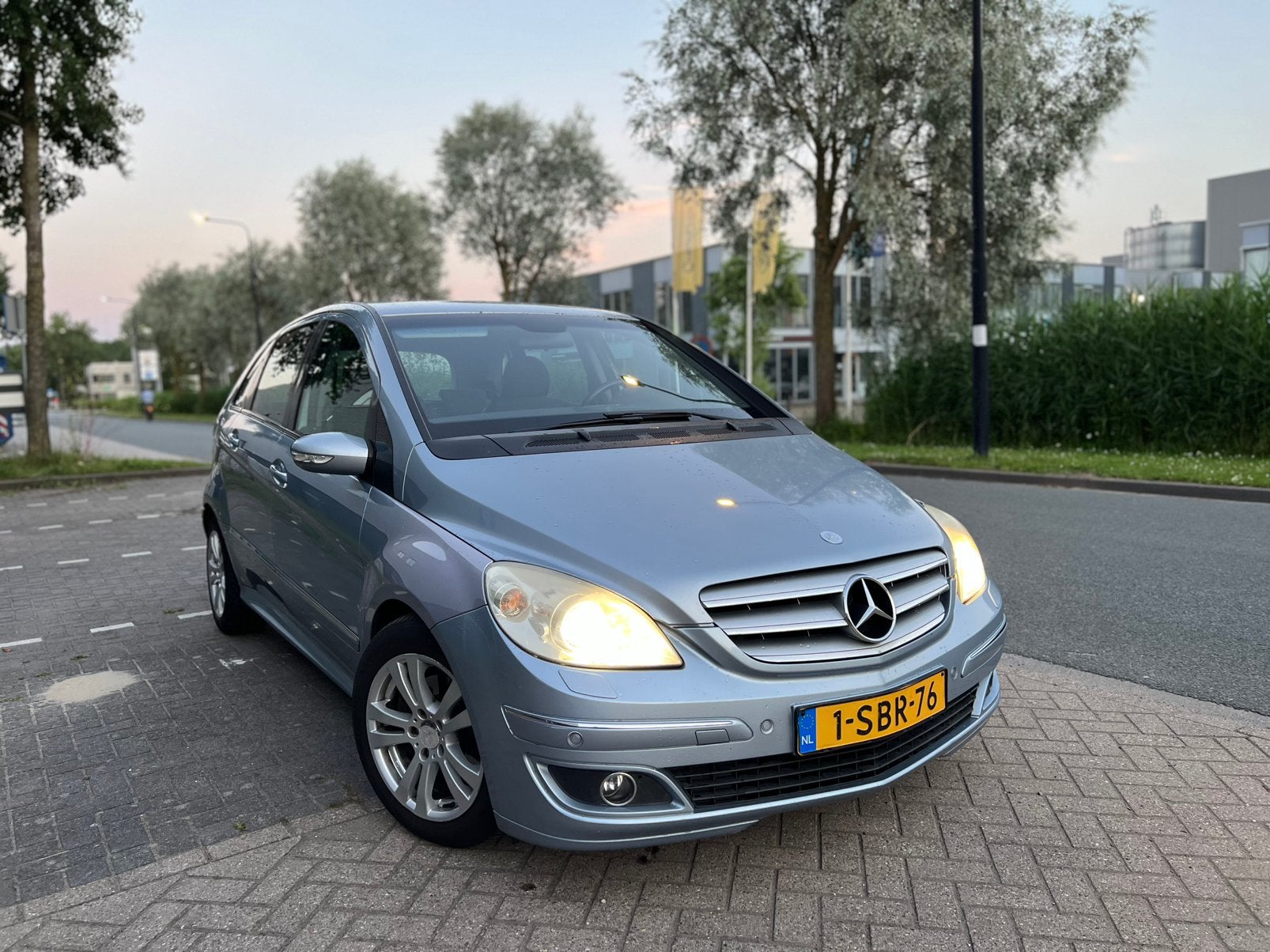 Mercedes-Benz B-Klasse B200 2.0 Business Automaat, NWE APK, 136 pk, Zwart, 4 cilinders, 1290 kg