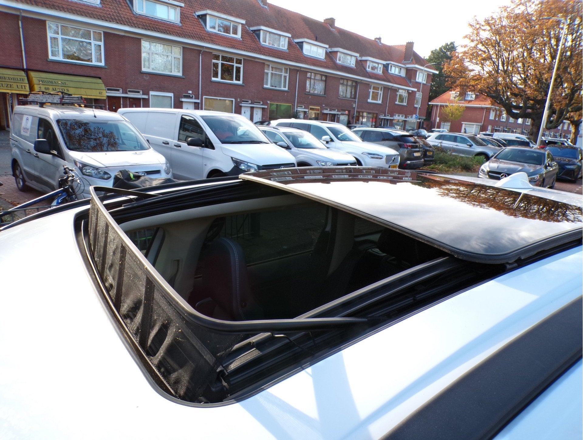 Volvo XC60 2.0T Kinetic AUTOMAAT PANODAK TREKHAAK (bj 2010), Auto's, 4 cilinders, Wit, Origineel Nederlands, Bedrijf