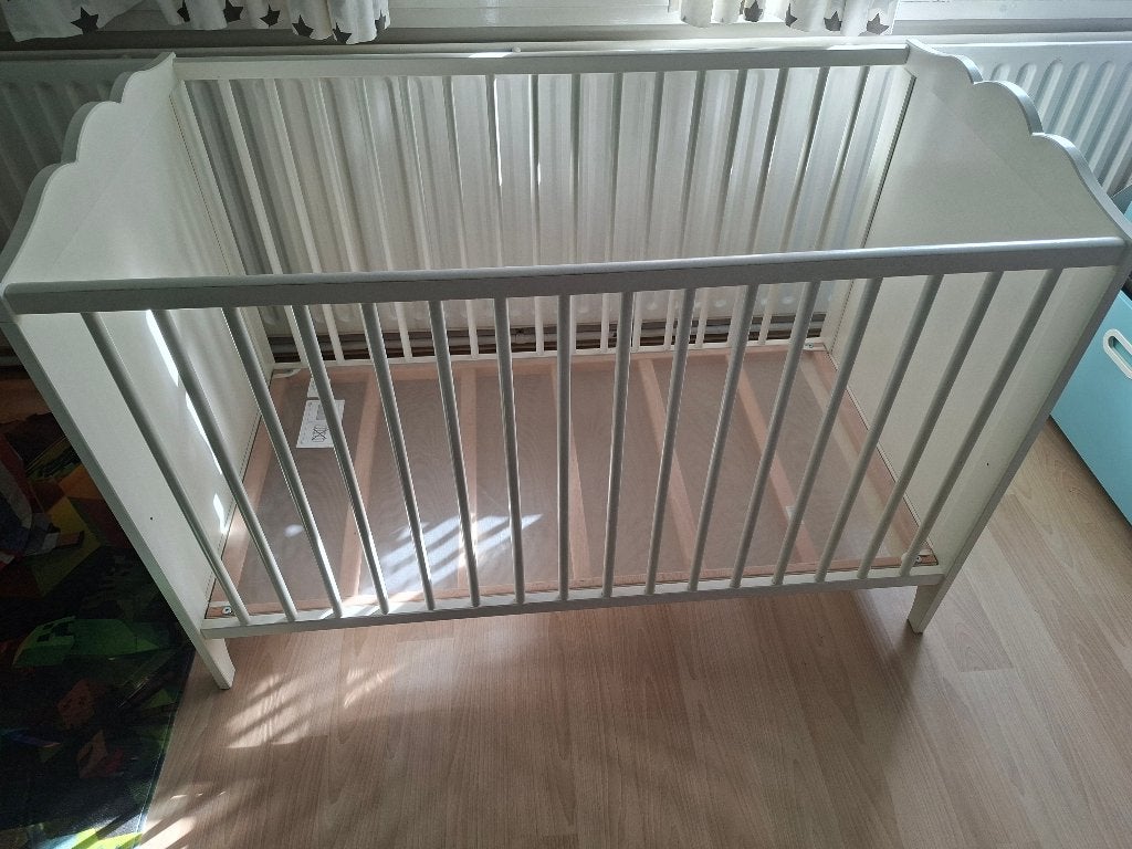 Ledikant Hensvik (Ikea), Ophalen, Gebruikt, Ledikant