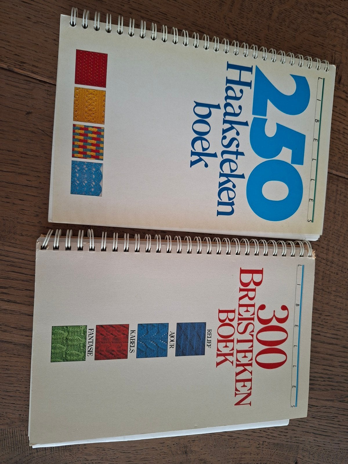 Haak- en Breiboekjes: 250 Haaksteken & 300 Breisteken, Hobby en Vrije tijd, Breien en Haken, Ophalen of Verzenden