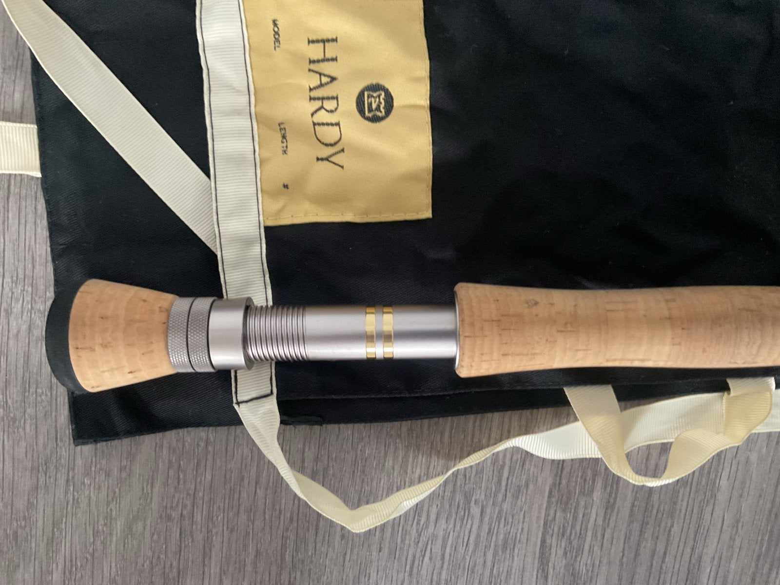 Hardy Zane Sintrix 330 aftma 9 vliegvishengel en reel, Ophalen, Zo goed als nieuw, Complete set