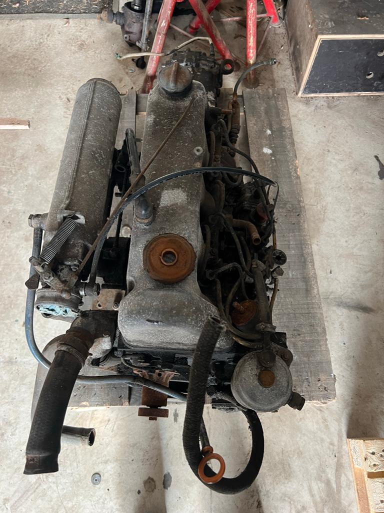 OM615 2.2 Motor met versnellingsbak voor busje, Auto-onderdelen, Motor en Toebehoren, Ophalen, Gebruikt, Mercedes-Benz