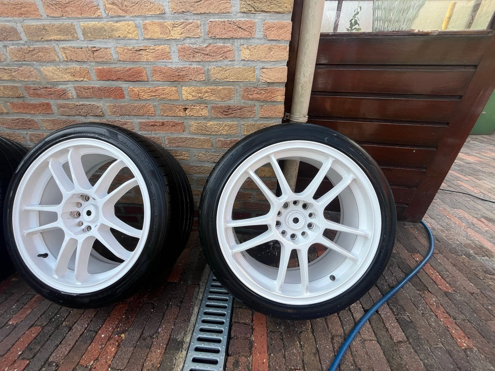 Set 18 inch witte velgen met zomerbanden 5x112, Ophalen
