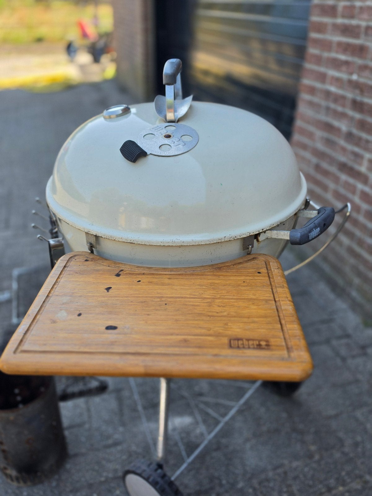 Weber bbq kettle 57cm met accesoires incl. seargrate rooster, Ophalen of Verzenden