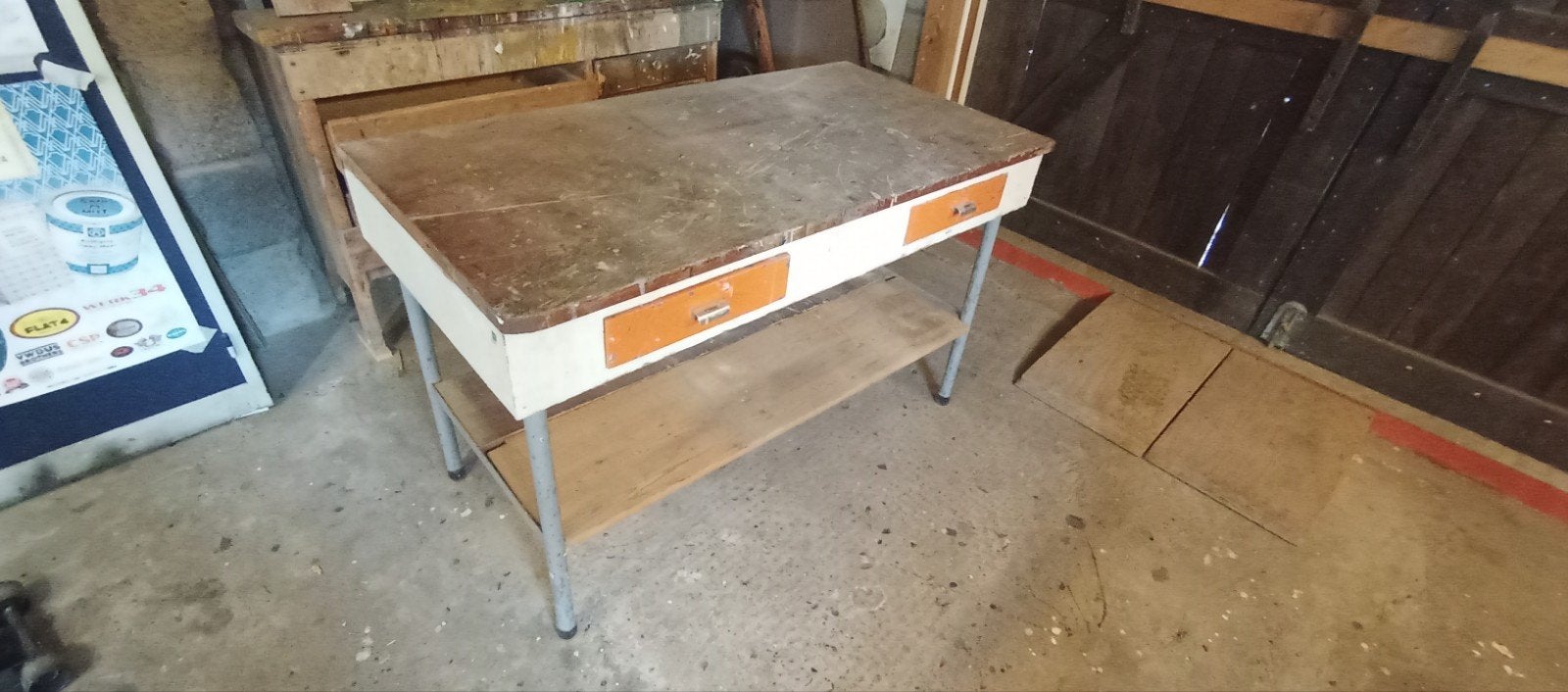 Vintage werkbank met lades en opbergplank, Ophalen, Gebruikt, 60 cm of meer, Rechthoekig