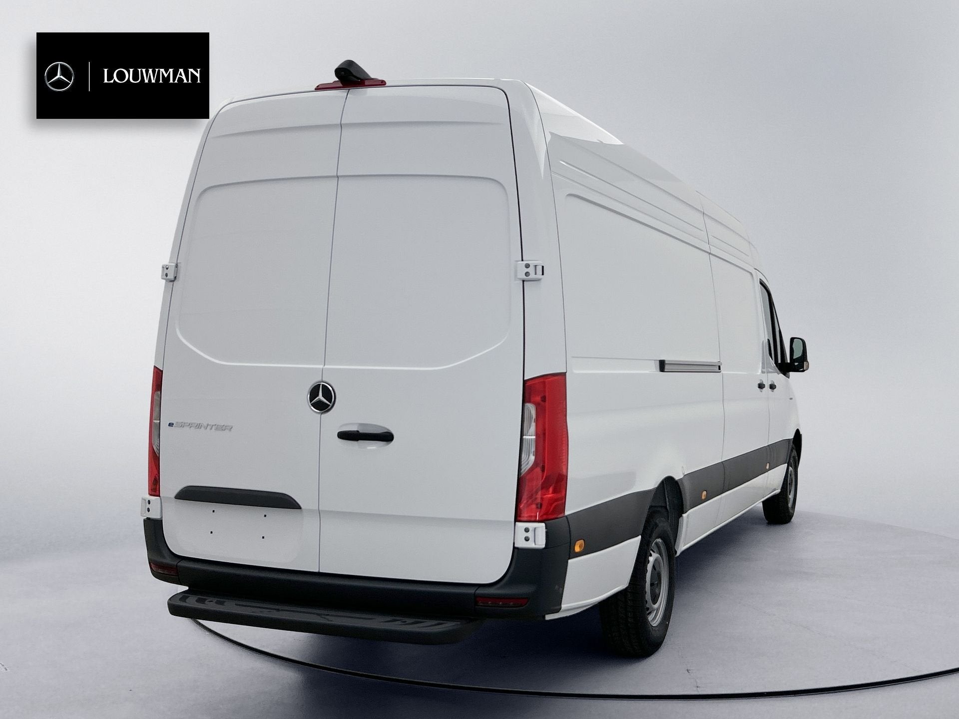 Mercedes-Benz eSprinter 0,99% RENTE - 320 L3H2 RWD 56KWH PRO, Auto's, Automaat, Stoelverwarming, Wit, Mercedes-Benz