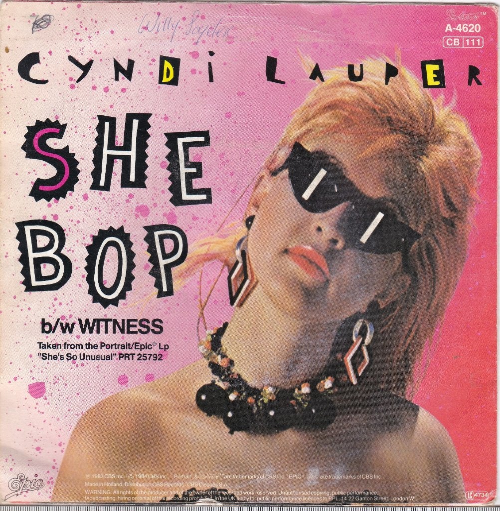 s 106 Cyndi Lauper – She Bop, Gebruikt, Fotohoes, Overige genres, 7 inch