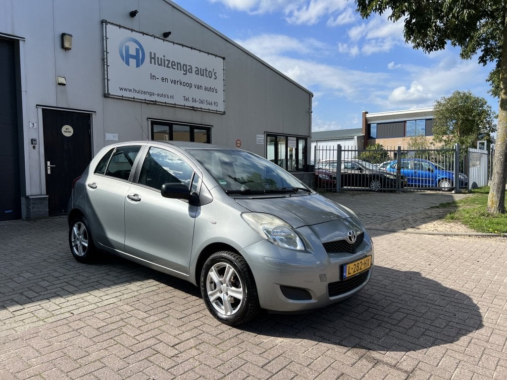 Toyota Yaris 1.0 VVTi |5drs |AIRCO |APK 19-09-2026, Auto's, 750 kg, 960 kg, Bedrijf, Handgeschakeld