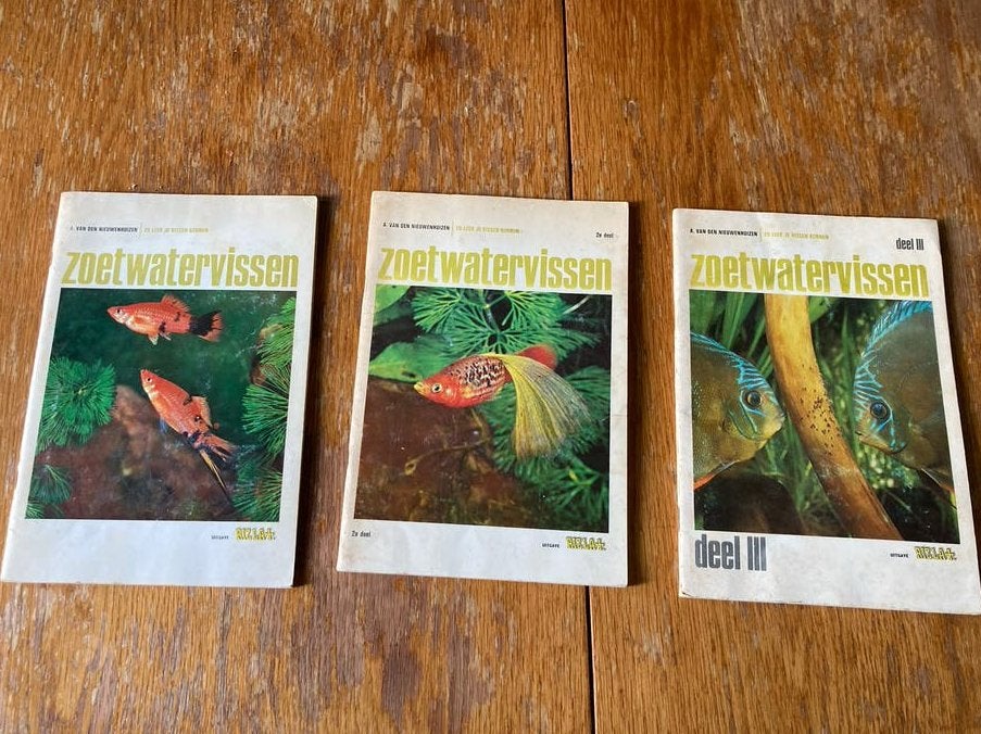 Rizla Zoetwater vissen Deel 1, 2 en 3, Ophalen of Verzenden, Gelezen, Plaatjesalbum