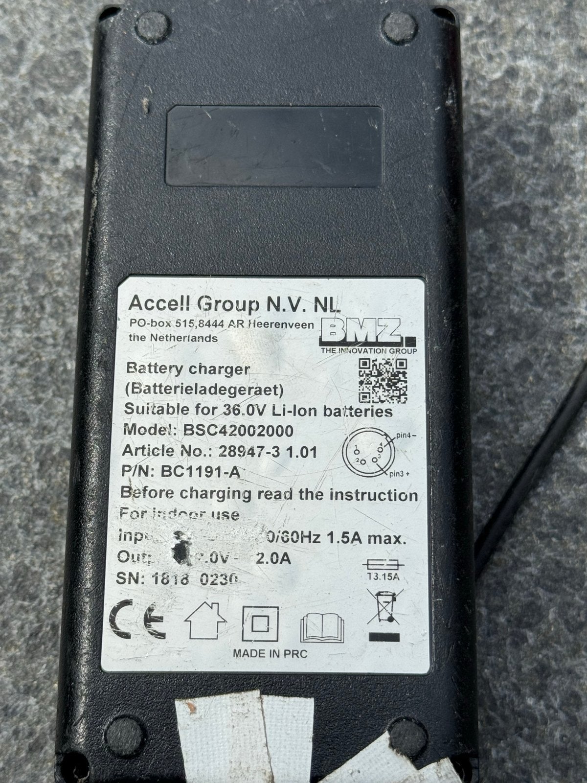 Accell Group BMZ E-bike Batterij en Lader (36V, 14.5Ah), Fietsen en Brommers, Fietsaccessoires | Fietsaccu's, Ophalen, Gebruikt