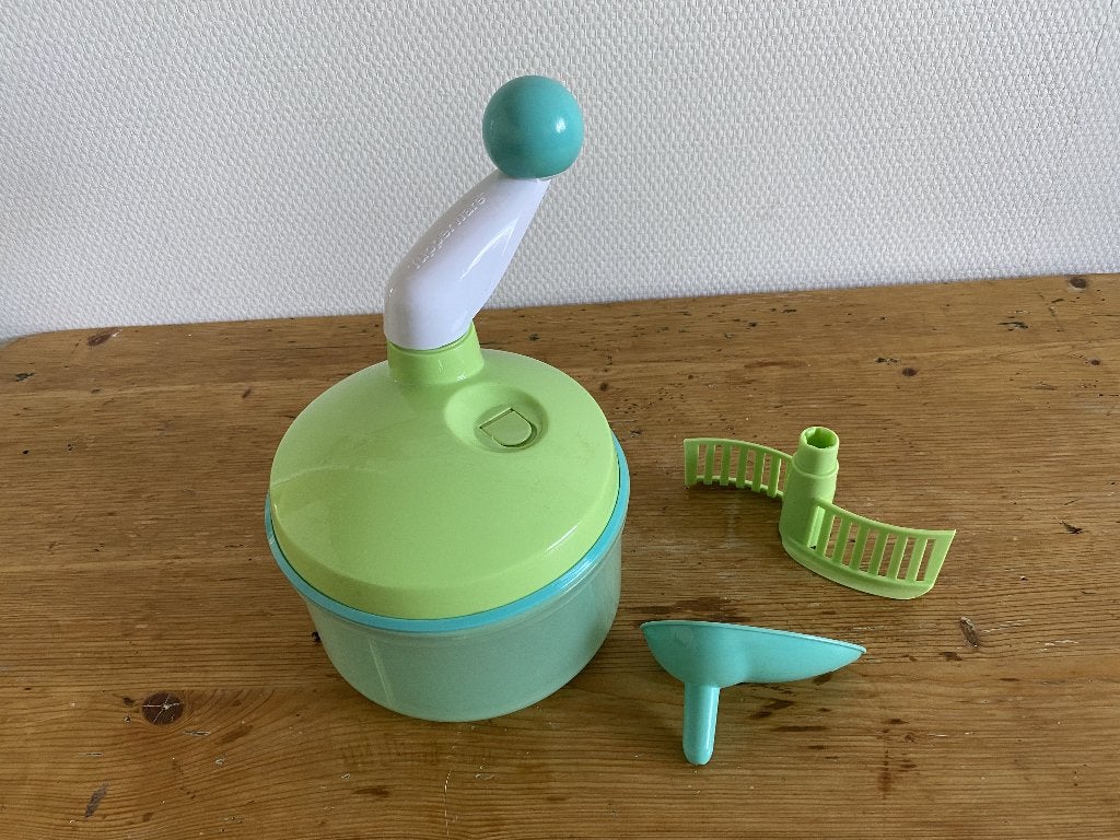 Tupperware Quick Chef ( snijden, mixen, enz, groen ), Huis en Inrichting, Keuken | Tupperware, Ophalen of Verzenden, Gebruikt