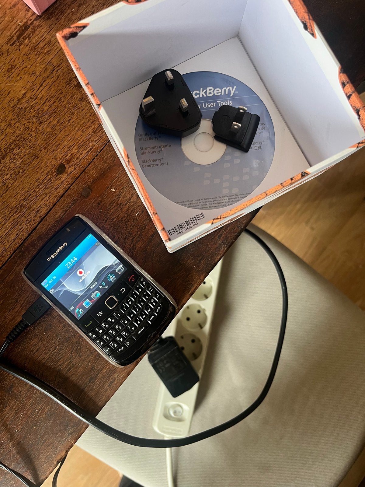 Blackberry Bold mobiele telefoon met accessoires, Gebruikt, Zwart, 3 tot 6 megapixel, Ophalen of Verzenden
