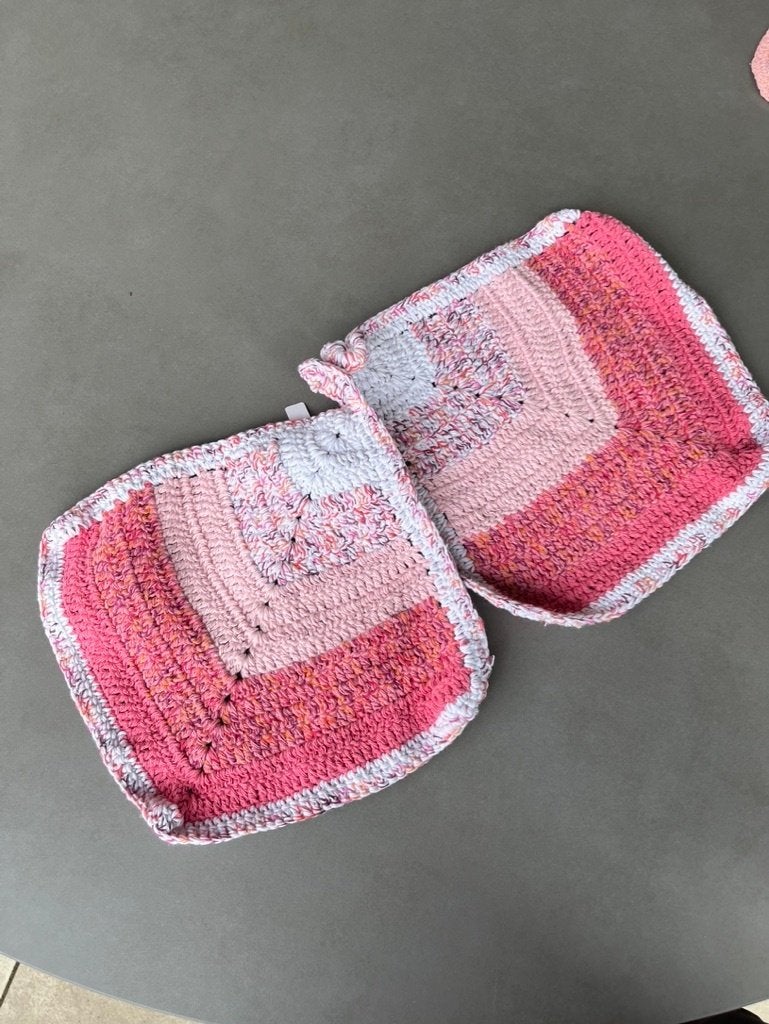 Nieuwe roze/witte gehaakte pannenlappen, maat 24 x 24 cm, Pannenlap of onderzetter, Katoen, Verzenden, Nieuw