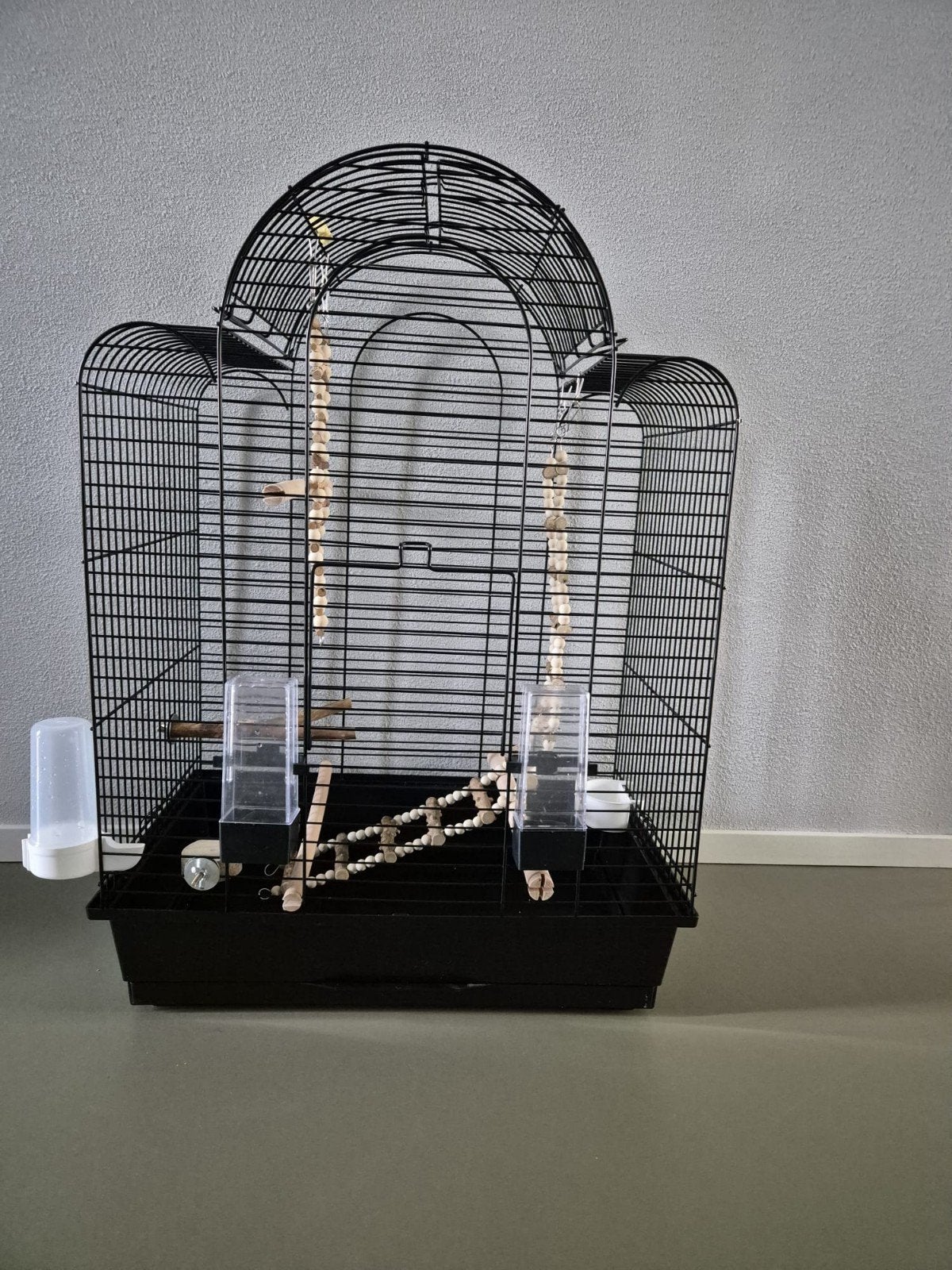 Vogelkooi, papegaaienkooi complete met veel accessoires, Ophalen, Zo goed als nieuw, Metaal, Vogelkooi
