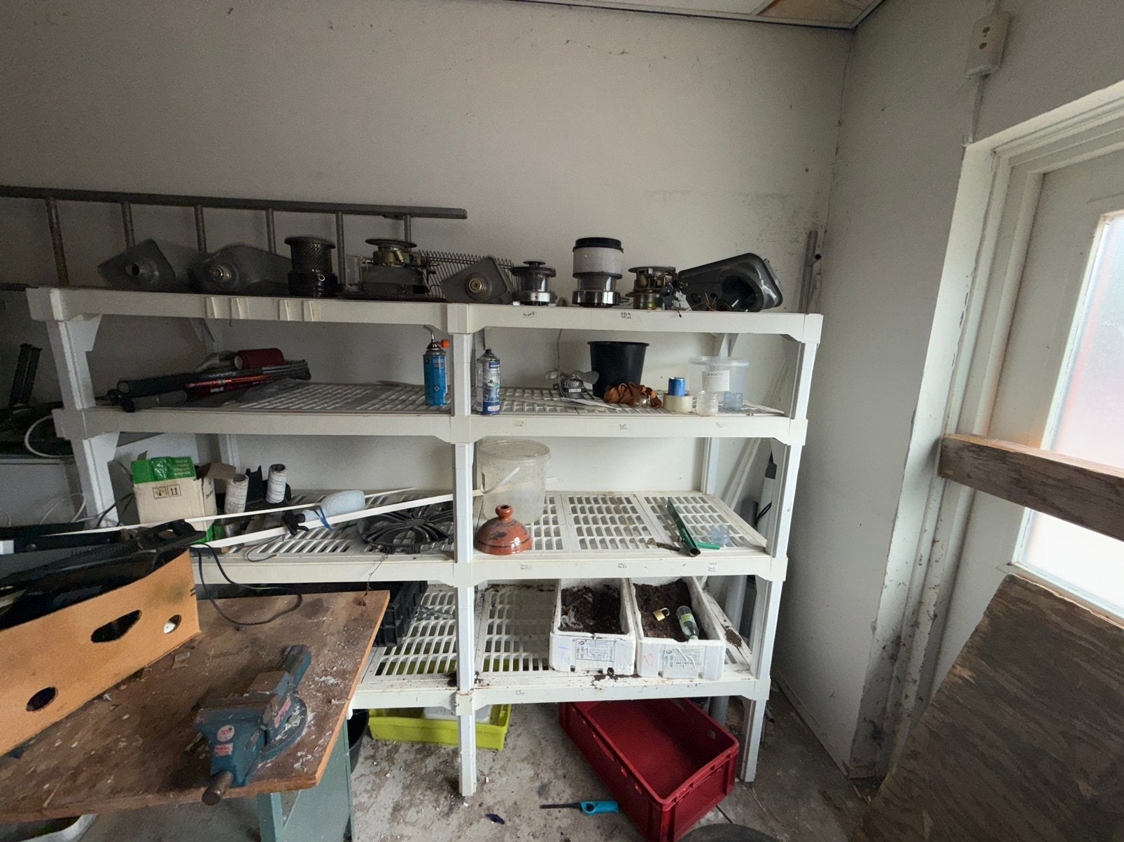 Kunststof rek koelcel stelling, Ophalen, Zo goed als nieuw, Hout, Broedkooi of Kweekkooi