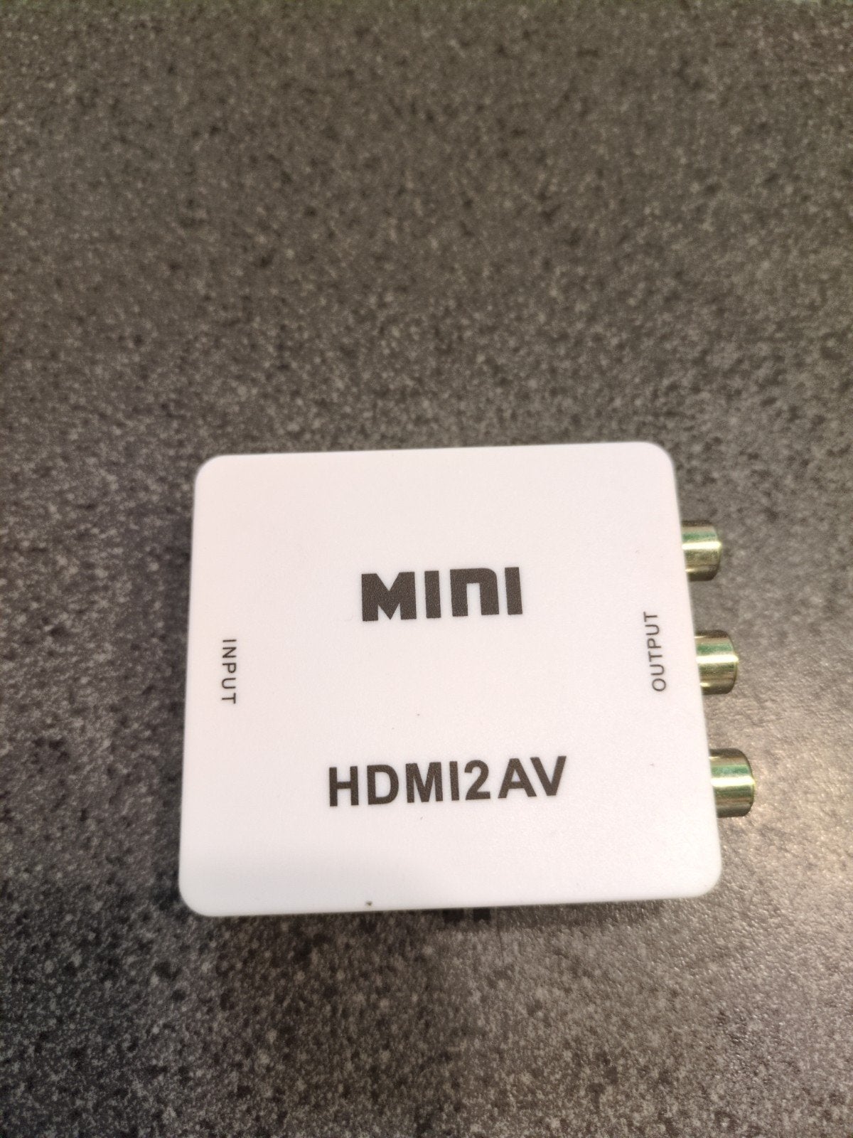 Mini HDMI naar AV Converter - HDMI2AV Adapter, Ophalen of Verzenden, Zo goed als nieuw