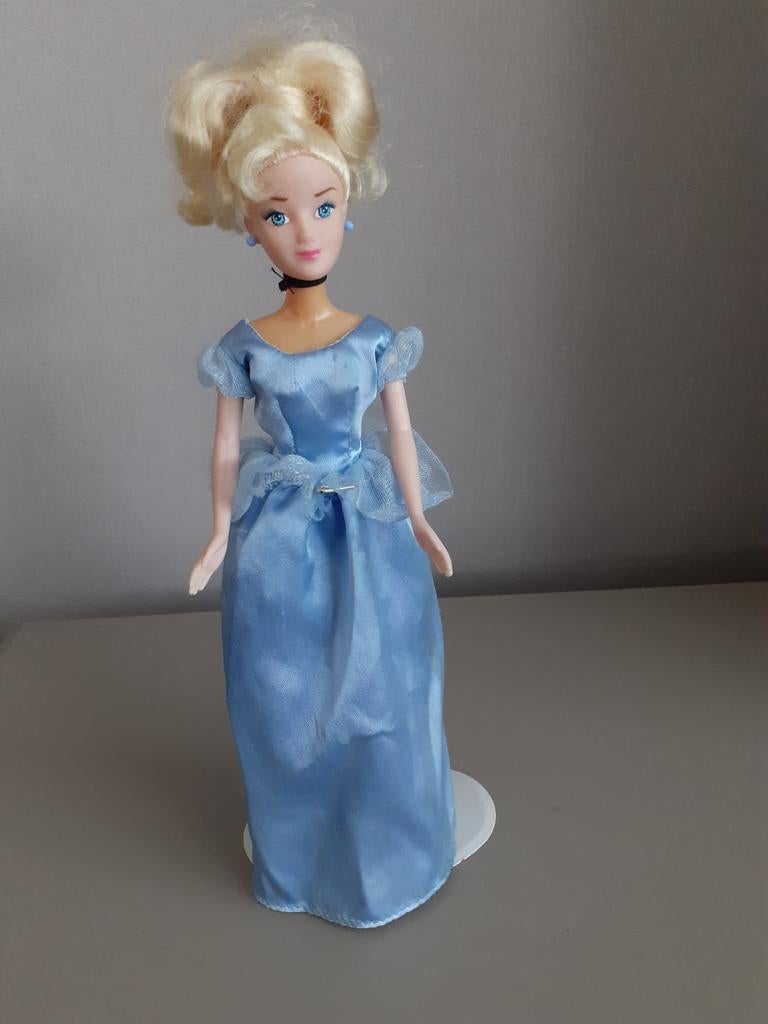 Simba Cinderella, Verzamelen, Poppen, Ophalen of Verzenden, Zo goed als nieuw, Pop