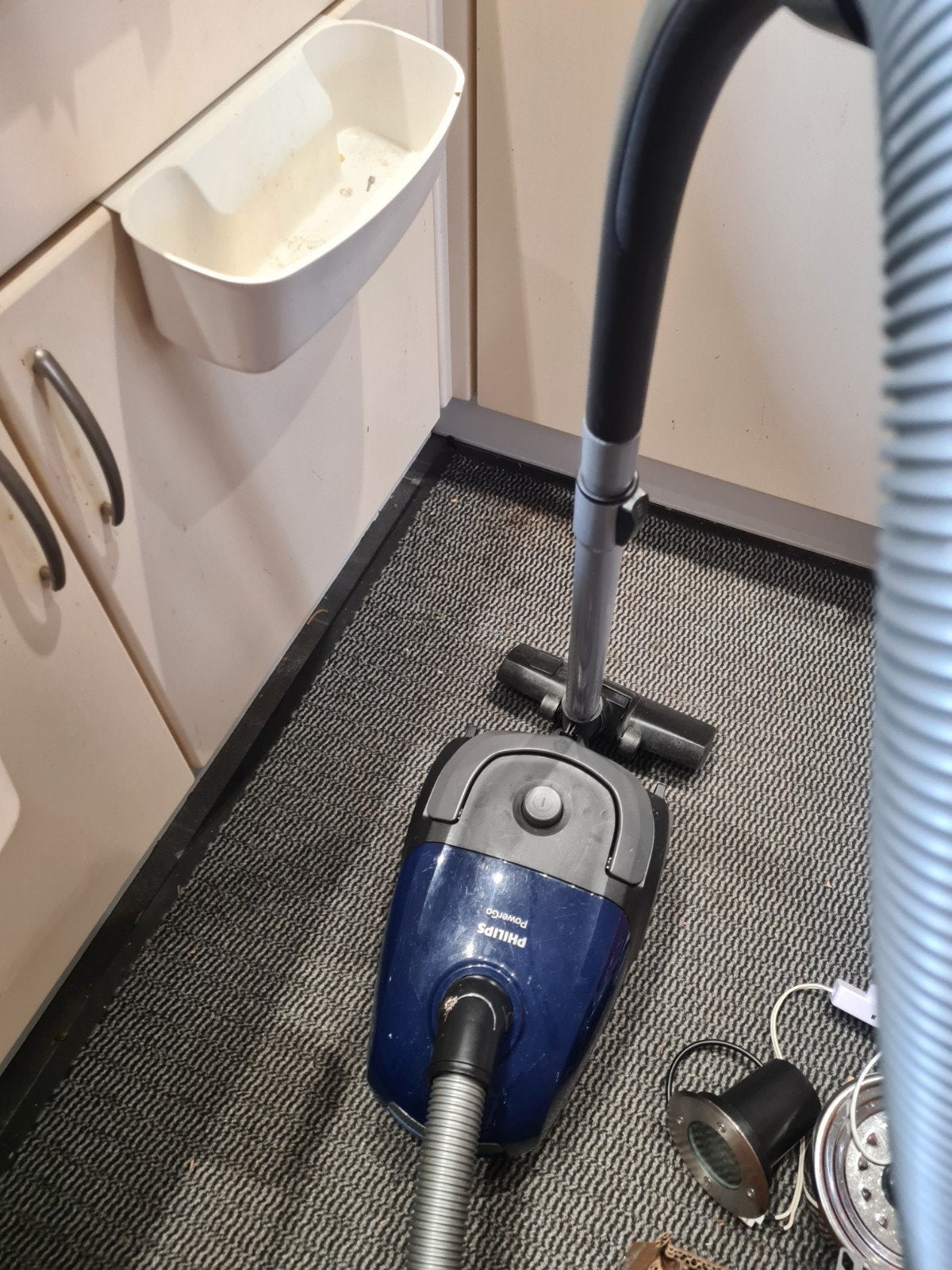 Philips PowerGo stofzuiger - Goede zuigkracht, Witgoed en Apparatuur, Gebruikt, Philips, Ophalen of Verzenden, Sledestofzuiger