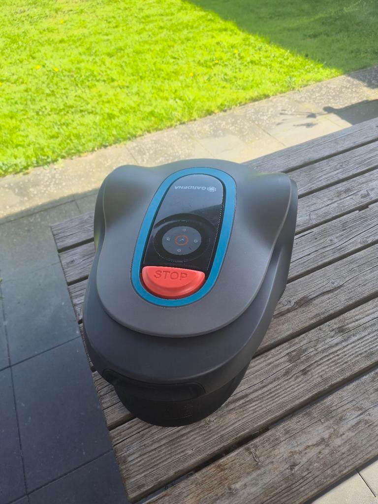 Gardena Sileno Minimo 250 Robotmaaier - Compact & Stil, Tuin en Terras, Robotmaaiers, Ophalen, Bestuurbaar via app, Zo goed als nieuw