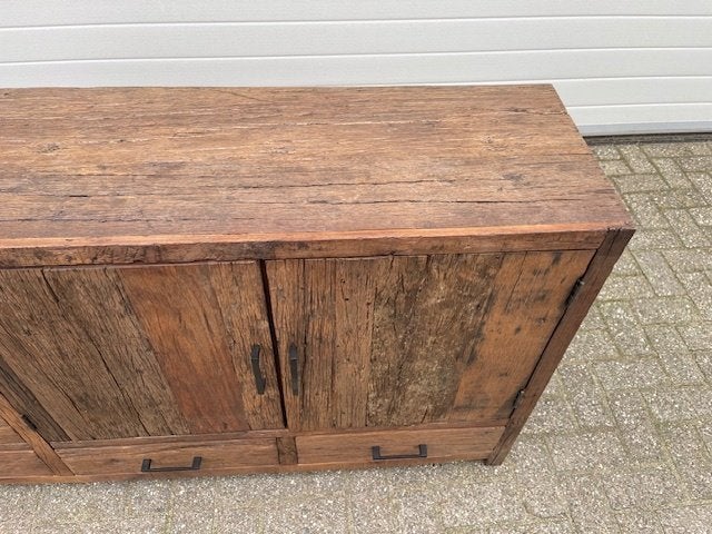 Dressoir 160 cm massief oud hout 4 lade 3 deuren voorraad., Dressoir 160 cm uniek  massief oud hout 4 lade 3 deurs voorraad, Verzenden