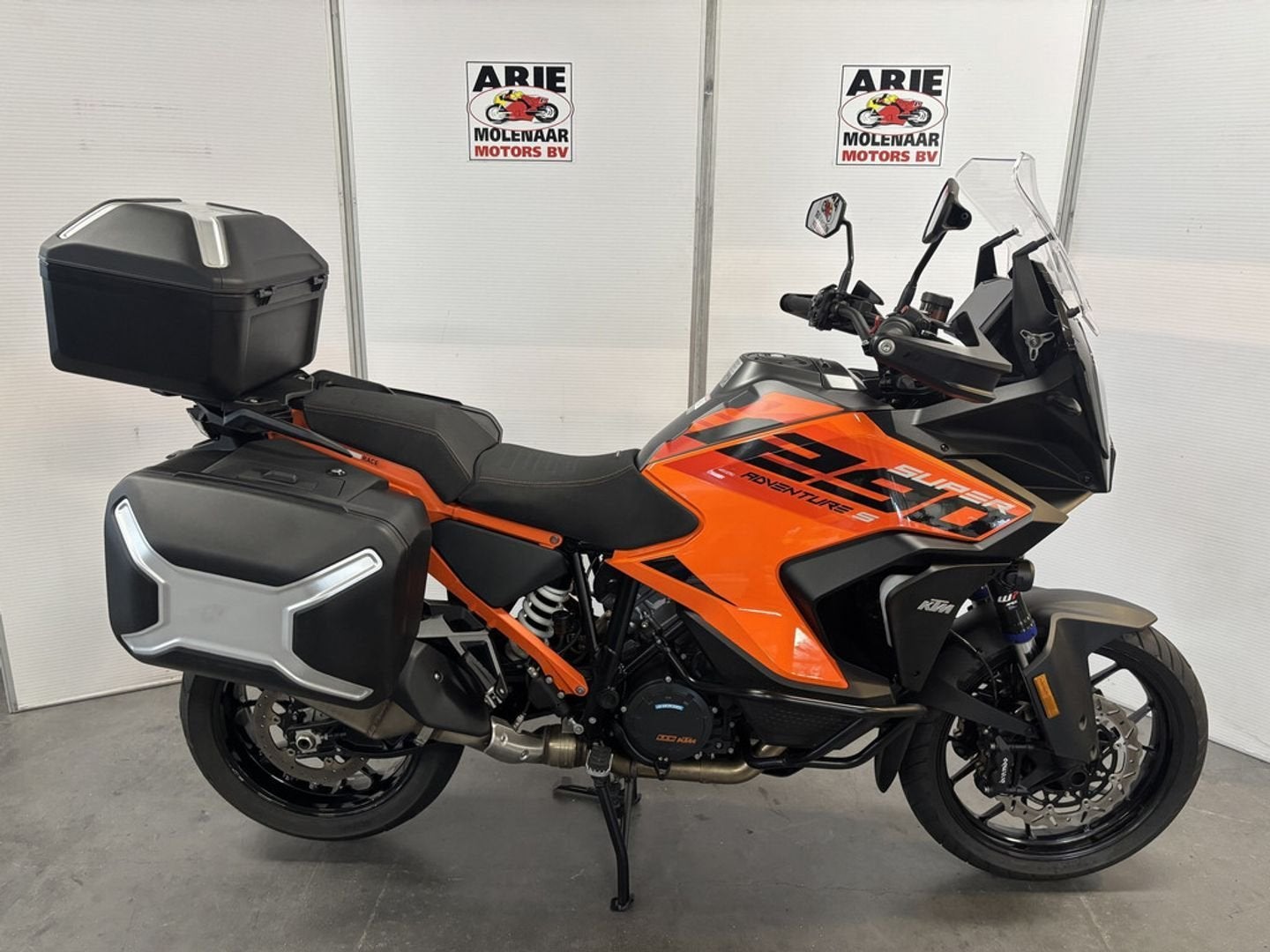 KTM 1290 Super Adventure S (bj 2024), 2 cilinders, KTM, Motorrijbewijs A, Bedrijf