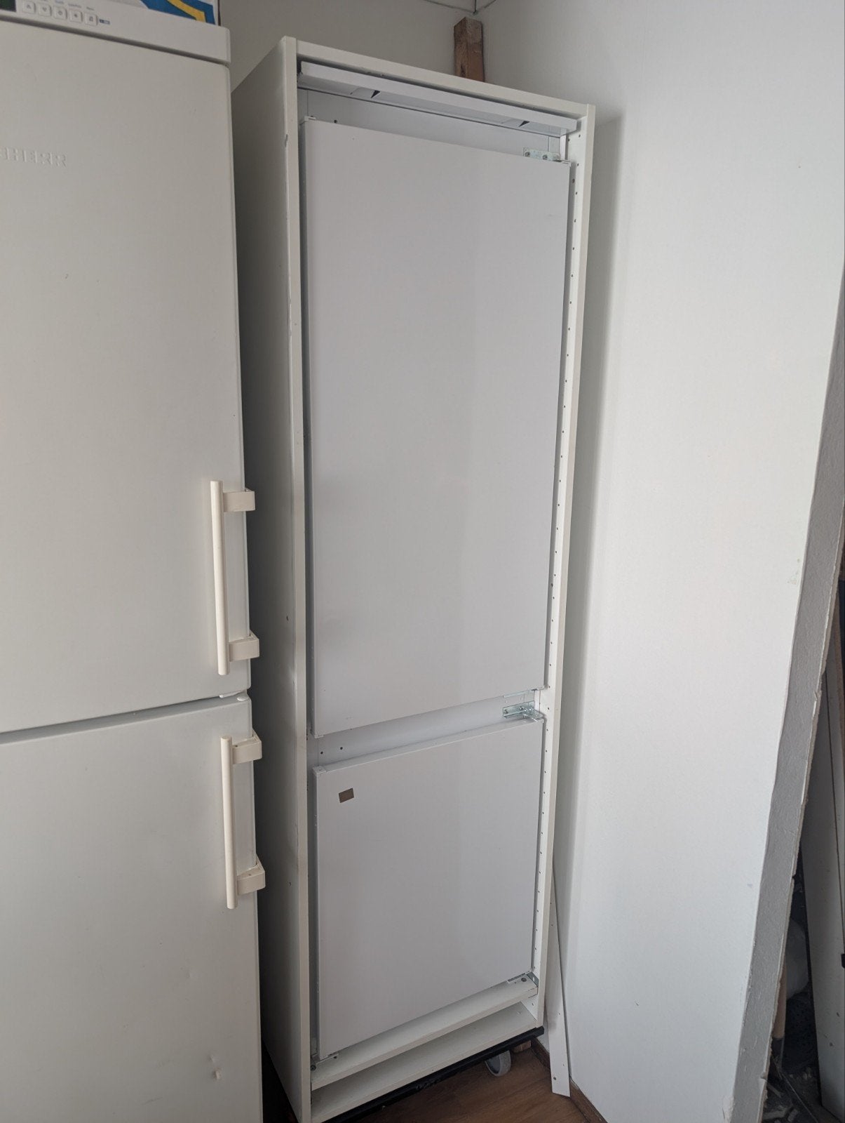 GRATIS Ikea Tinad inbouw koelkast zonder interieur, 200 liter of meer, 45 tot 60 cm, Zonder vriesvak, Gebruikt