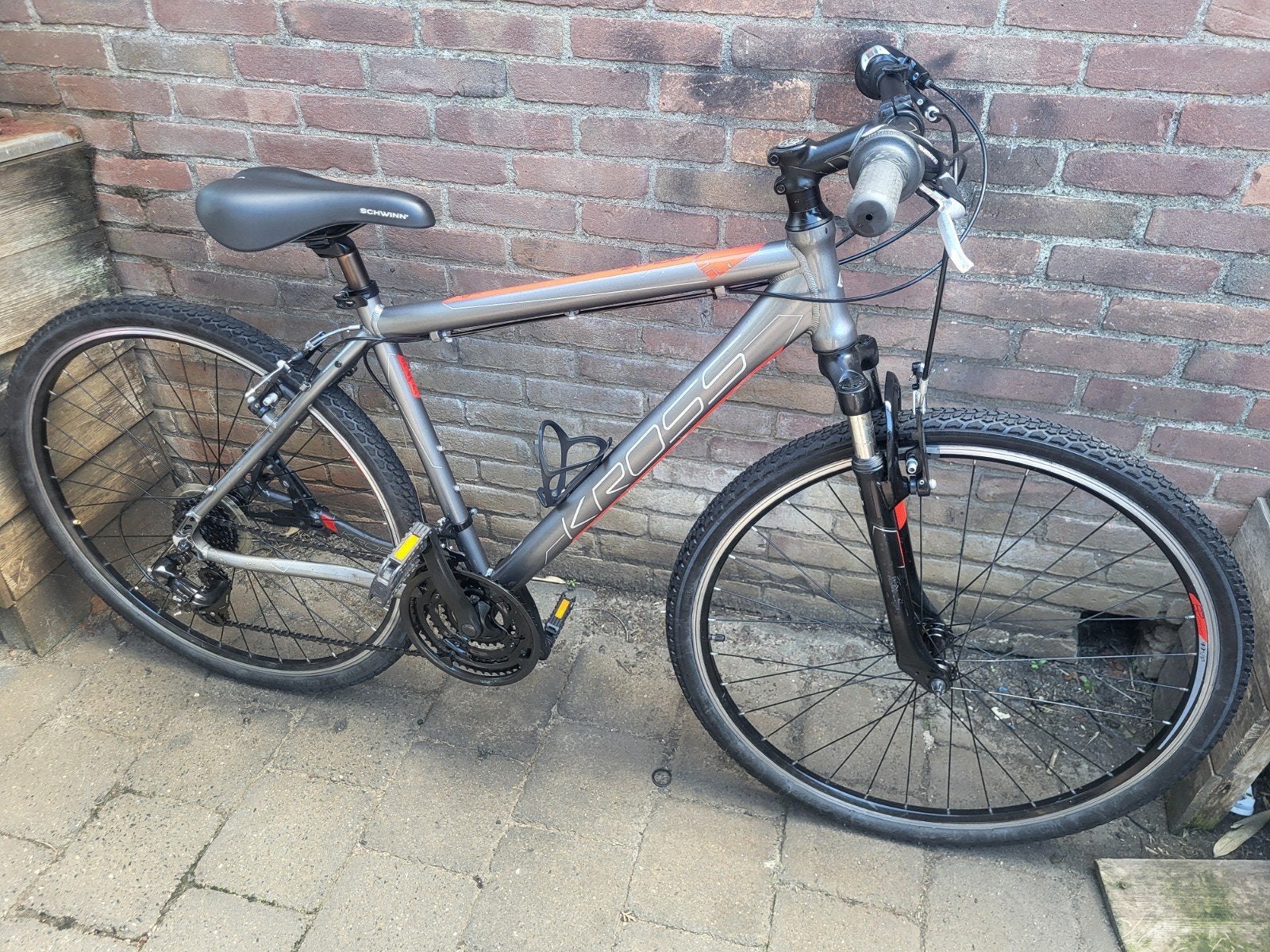 ZGAN 28inch Cross Evado 1.0 Revoshift 21speed etc 49cm ZGAN, Fietsen en Brommers, 28 inch, Vering, Velgrem, 49 tot 53 cm
