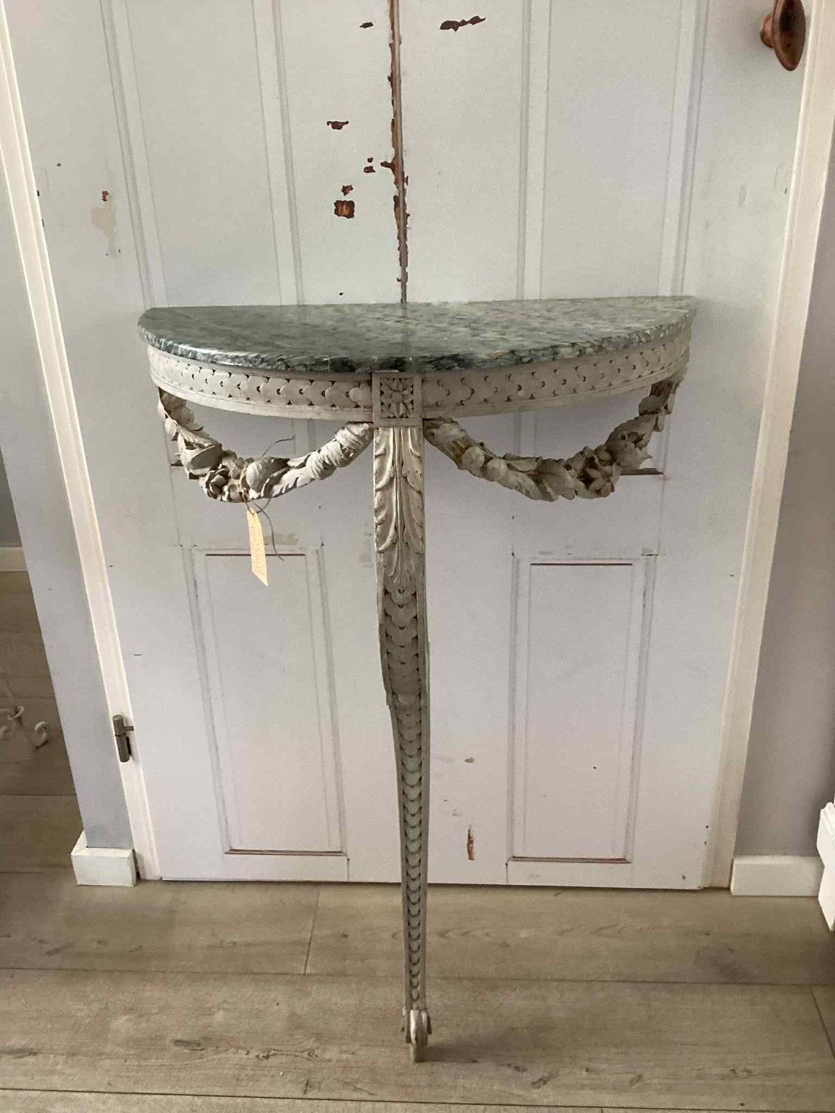 Antieke sidetable met marmeren blad, Ophalen
