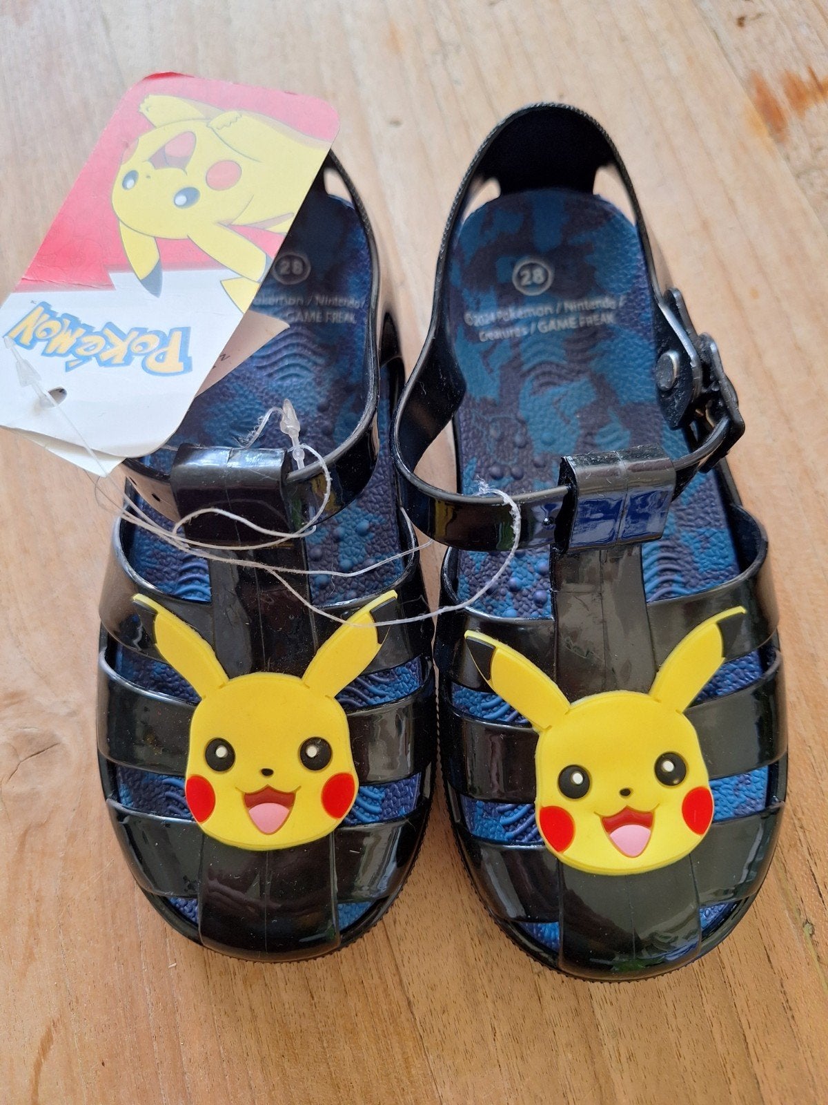 Nieuwe waterschoenen Pokemon Pikachu mt 28, Ophalen of Verzenden, Nieuw, Jongen of Meisje, Overige typen