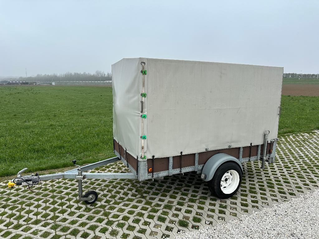 Huif aanhanger – 250 bij 130cm – steunpoot en reservewiel, Ophalen, Zo goed als nieuw