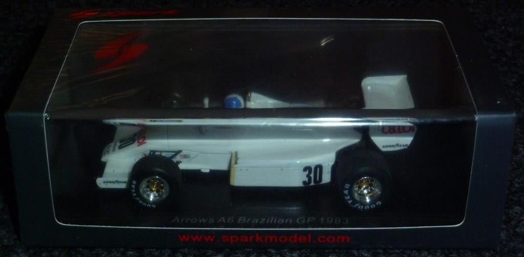 1983 - Arrows A6 - Chico Serra - Brazilian GP, Hobby en Vrije tijd, Modelauto's | 1:43, Ophalen of Verzenden, Nieuw, Auto, Overige merken