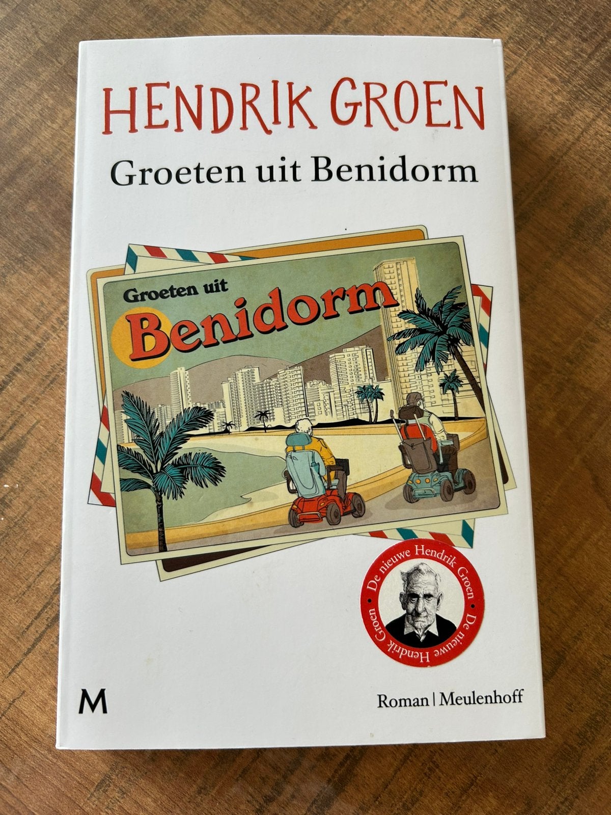 Benidorm, Ophalen of Verzenden, Zo goed als nieuw, Verhalen