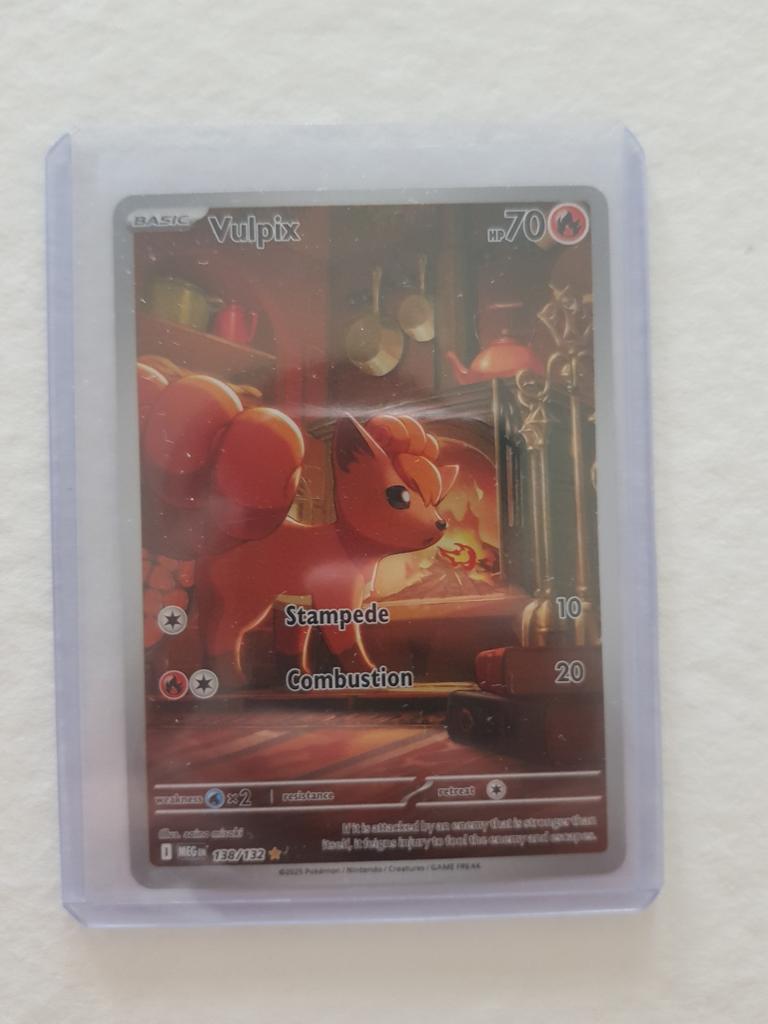 Vulpix 138/132, Ophalen of Verzenden, Zo goed als nieuw