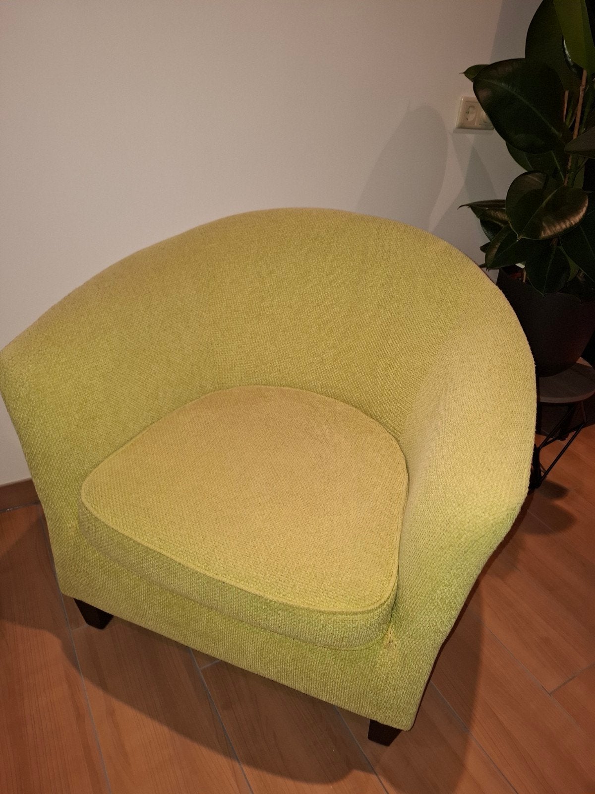 zeer nette limoen groene fauteuil, Ophalen, 75 tot 100 cm, Zo goed als nieuw, Stof