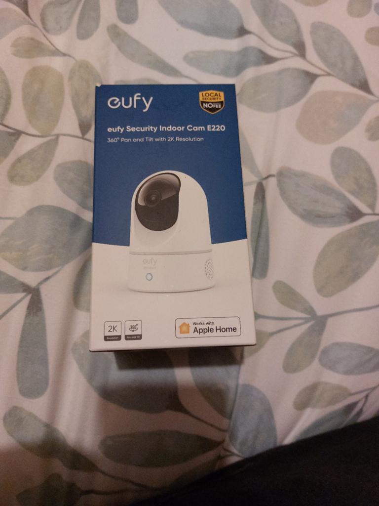 Eufy Security Indoor Cam E220 - 2K Pan & Tilt Camera, Audio, Tv en Foto, Videobewaking, Ophalen, Zo goed als nieuw, Binnencamera