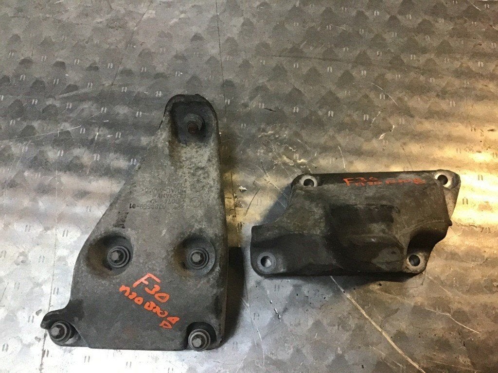 Motorsteun BMW 3-serie F30/F80 320i  ('12-'15), Gebruikt, -, -, Ophalen of Verzenden