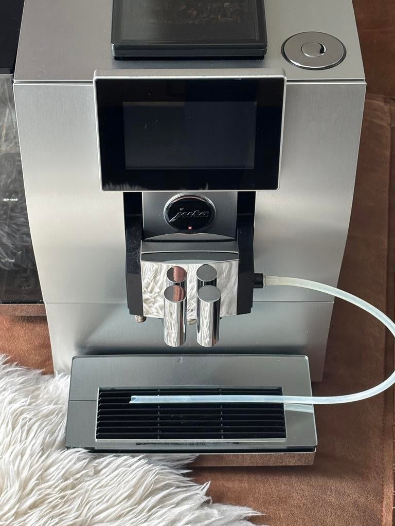 Jura Z8 Koffiemachine - Nette staat, nieuwe onderhoudsbeurt, Witgoed en Apparatuur, Koffiezetapparaten, Ophalen of Verzenden, Zo goed als nieuw