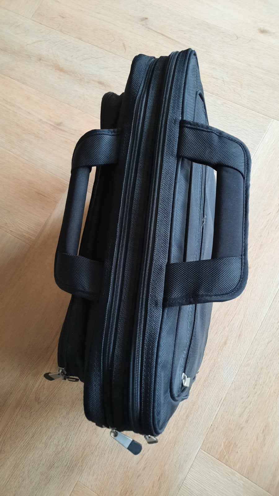 Dell laptop tas laptoptas, Computers en Software, Ophalen of Verzenden, Zo goed als nieuw, Aktetas