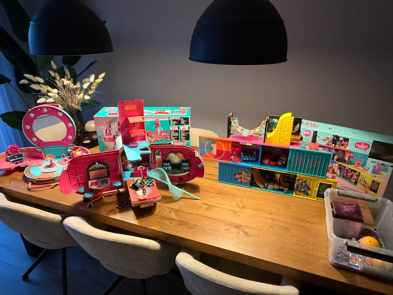 L.O.L surprise. Camper , clubehouse en beautysalon, Ophalen, Zo goed als nieuw, Overige typen