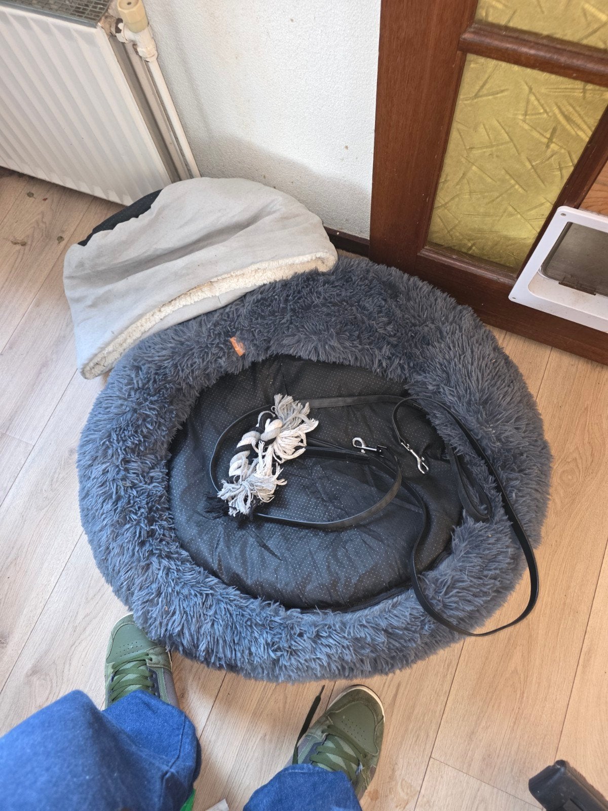 gratis af te halen medium mand + 2 leren riemen + speeltje, Ophalen, Riet