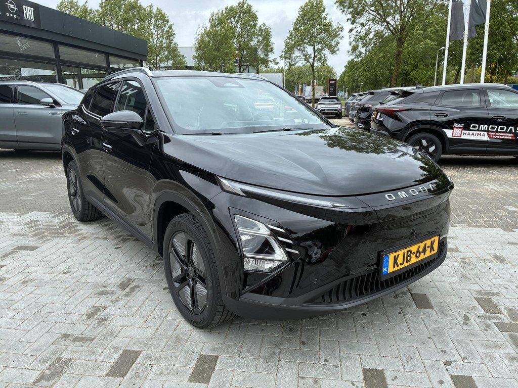 Omoda 5 EV Premium 61 kWh | DEMO | ECC | Schuif/kanteldak |, Auto's, Overige Auto's, Zwart, Origineel Nederlands, 430 km, 61 kWh