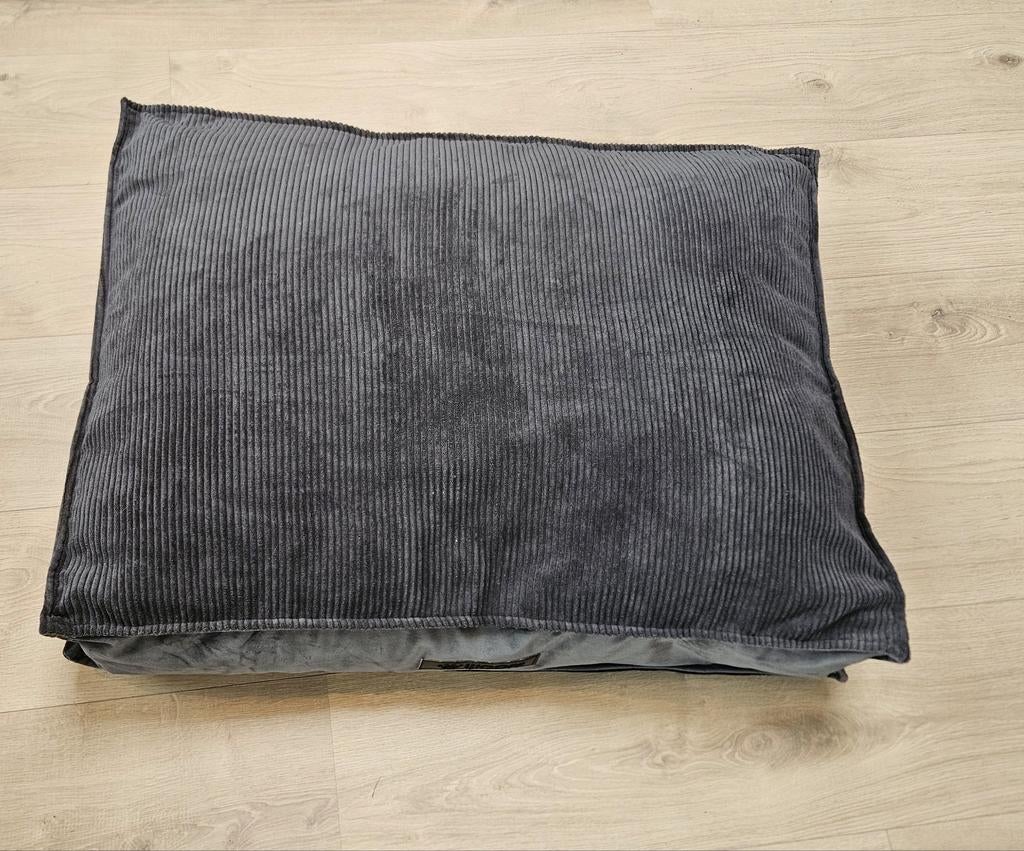 Wooff honden kussen in nieuwe staat, Ophalen, Zo goed als nieuw, Stof