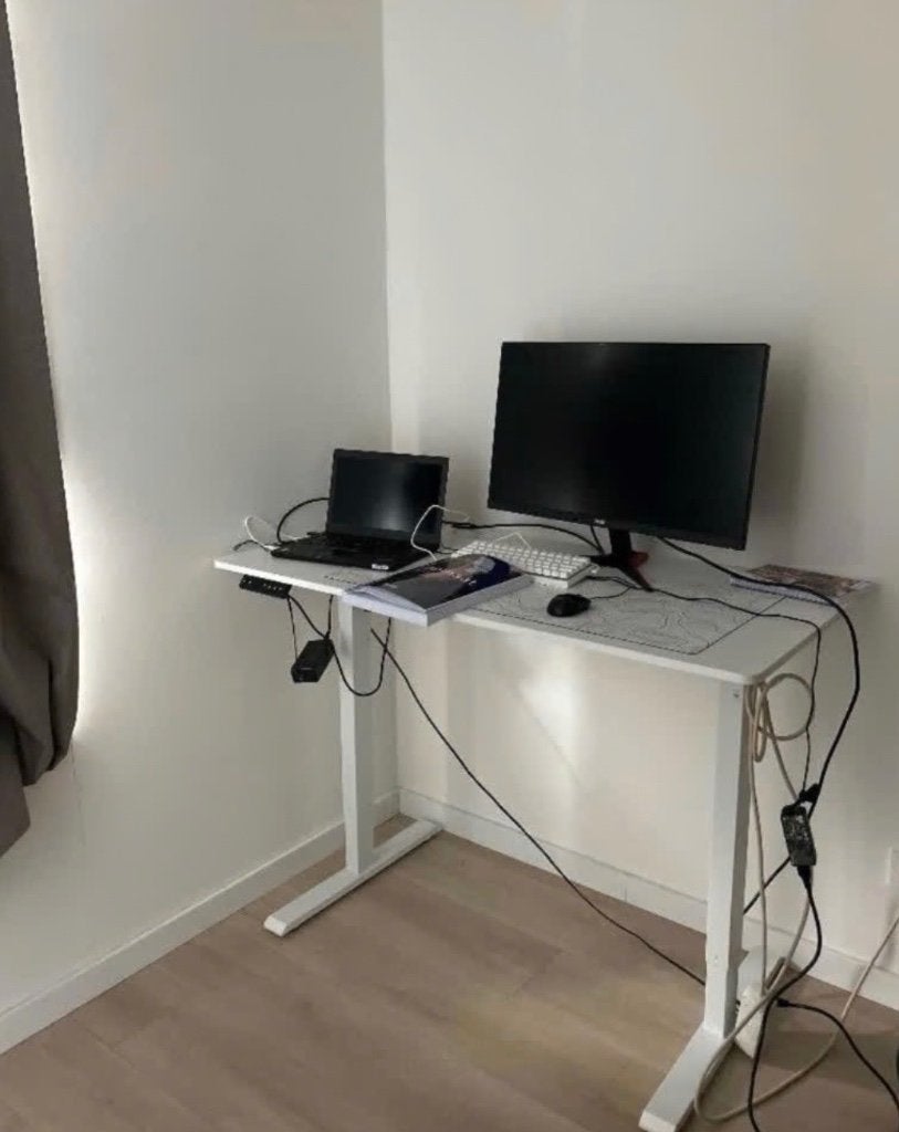 Electric desk, Ophalen, Elektrisch, 60 cm, Zo goed als nieuw