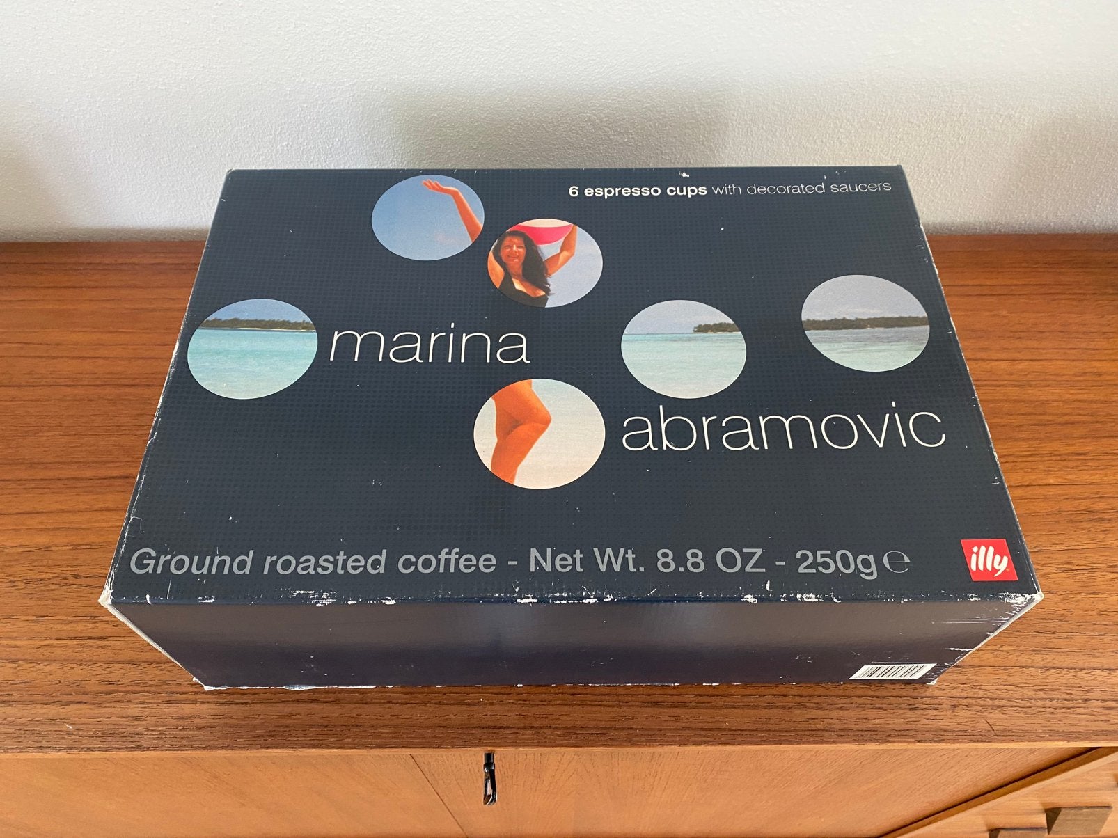 Illy Marina Abramovic 6 espresso cups, Verzamelen, Ophalen, Zo goed als nieuw, Porselein, Kop en/of schotel