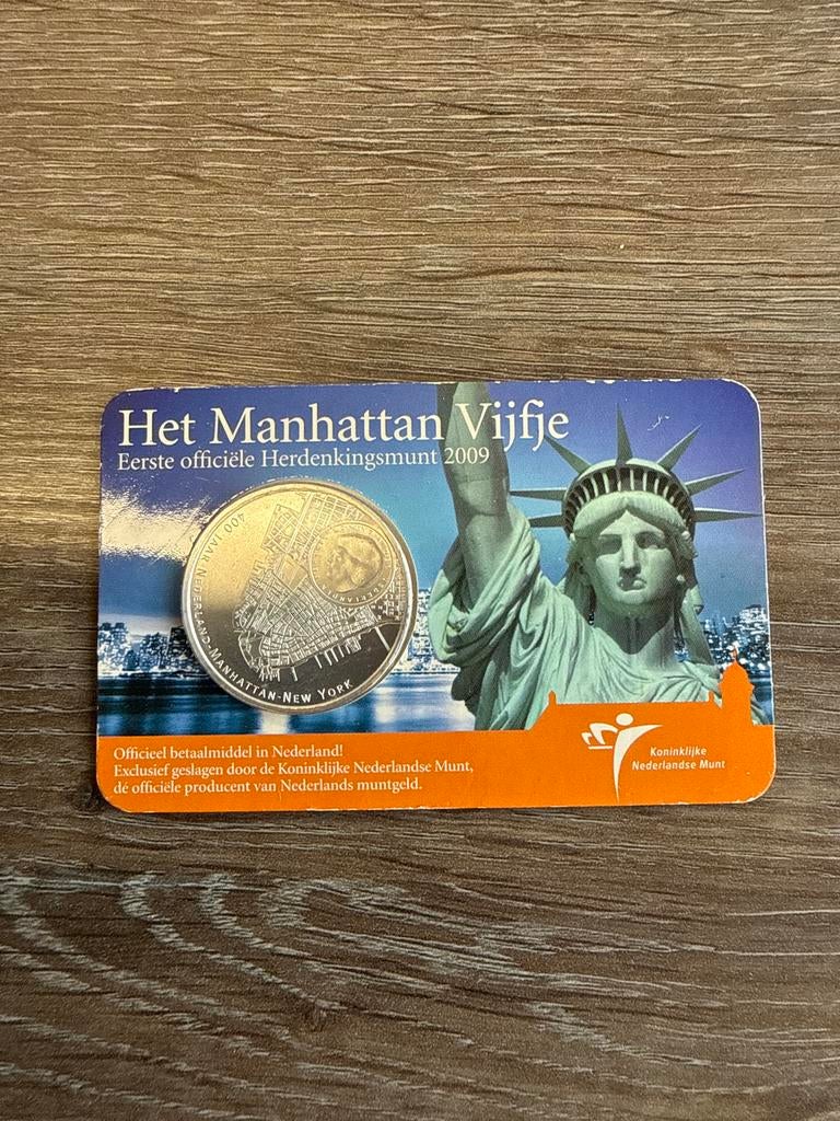 Het Manhattan Vijfje - Eerste officiële Herdenkingsmunt 2009, Postzegels en Munten, Munten | Nederland, Losse munt, Overige waardes