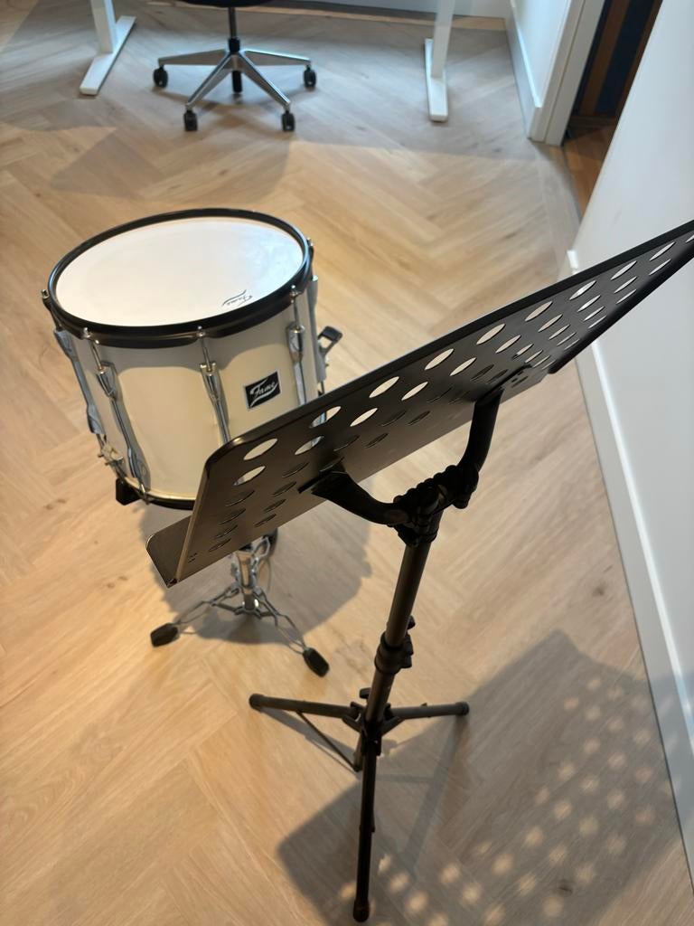 Fame Marching Snare 14x12"  en lessenaar SUPERAANBIEDING!, Ophalen of Verzenden, Zo goed als nieuw, Overige merken