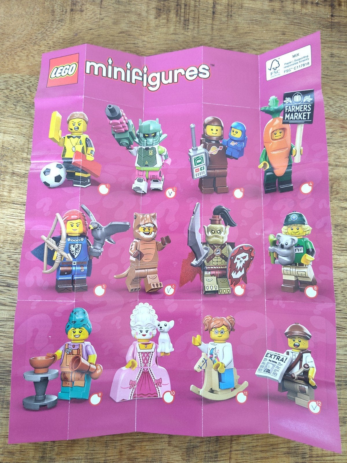 Lego Minifiguren serie 24 - Dinosaurus, Nieuwsjongen, Robot, Inclusief minifiguren, Lego, Ophalen of Verzenden, Zo goed als nieuw