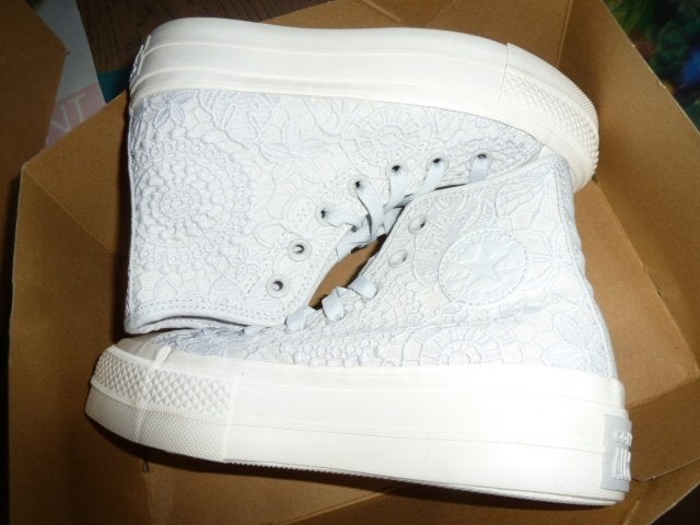 Maat 35 Kant Converse wit,grijs orginel met doos, Kleding | Dames, Overige kleuren, Nieuw, Ophalen of Verzenden, Sneakers of Gympen