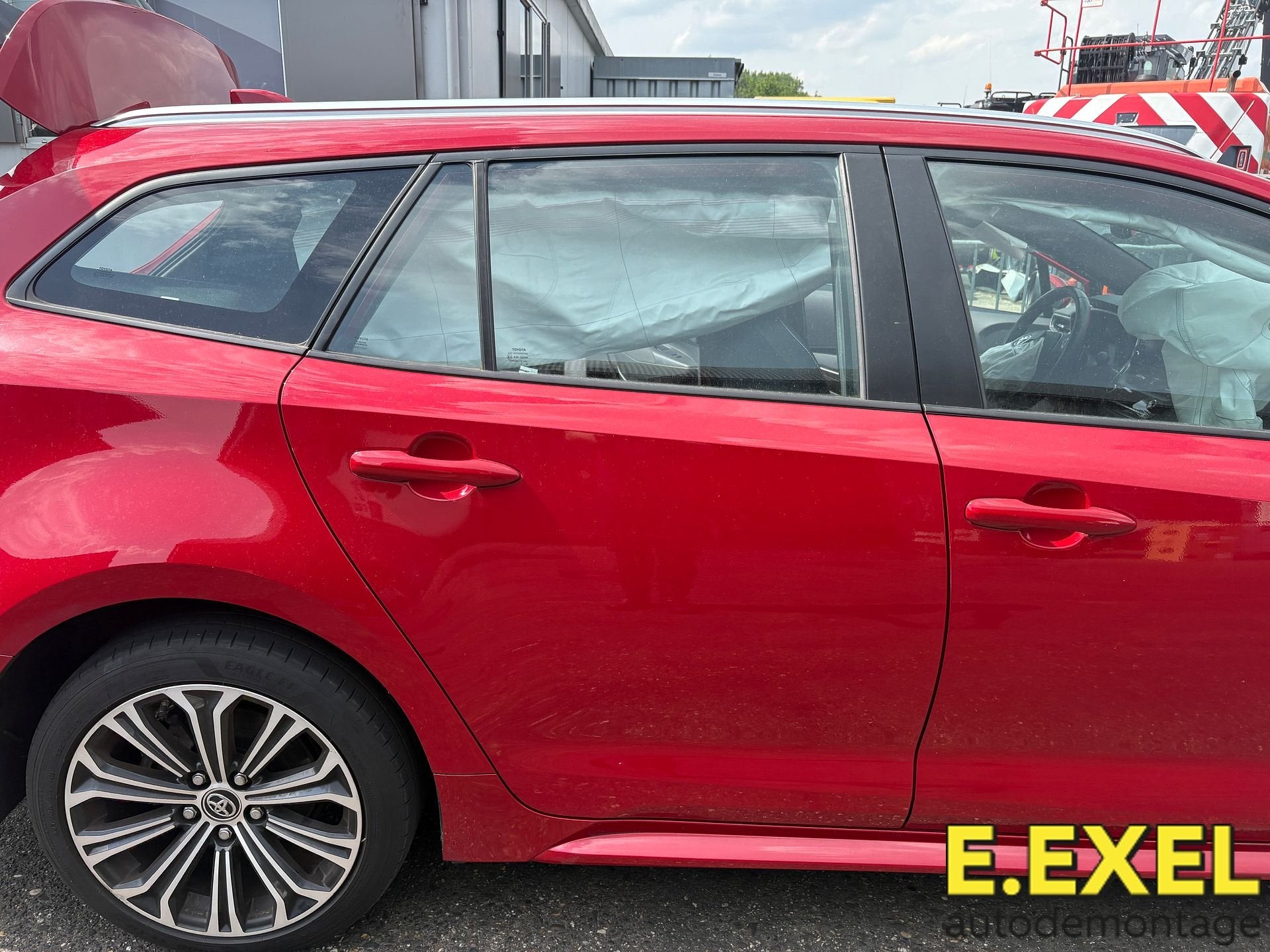 Deur Rechts achter Toyota Corolla Touring (E21/EH1) vanaf 19, Gebruikt, -, Deur, Achter